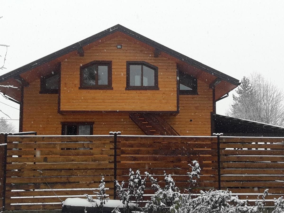 Лоджи Sadyba Gutsulska Pisnya Lodge Микуличин-4