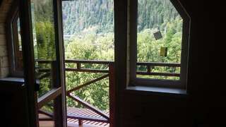 Лоджи Sadyba Gutsulska Pisnya Lodge Микуличин Апартаменты с 2 спальнями-9